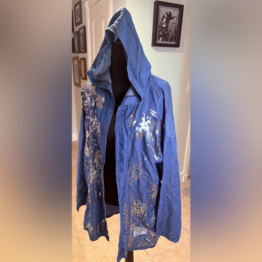 Stylish Blue Women's long sleeve coverup with Artistic Silver Accents